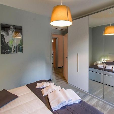 Liguria Apartments Пьетра-Лигуре Экстерьер фото